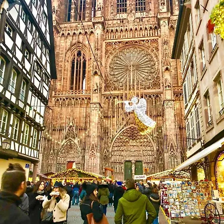 Appartement Cosy & Quiet Flat In Historical Lively Center Of Straatsburg