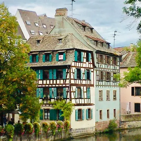 アパート Cosy & Quiet Flat In Historical Lively Center Of *