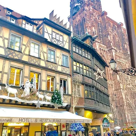 Cosy & Quiet Flat In Historical Lively Center Of Apartment