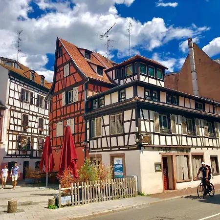 Cosy & Quiet Flat In Historical Lively Center Of