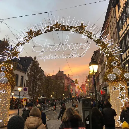 アパート Cosy & Quiet Flat In Historical Lively Center Of *