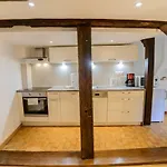 Cosy & Quiet Flat In Historical Lively Center Of Lejlighed *