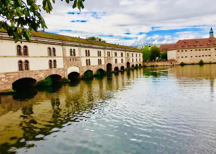 Cosy & Quiet Flat In Historical Lively Center Of Lägenhet Strasbourg