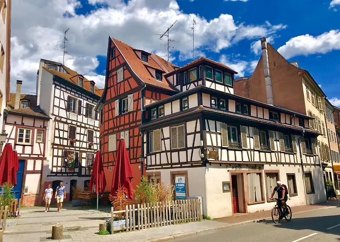 Cosy & Quiet Flat In Historical Lively Center Of