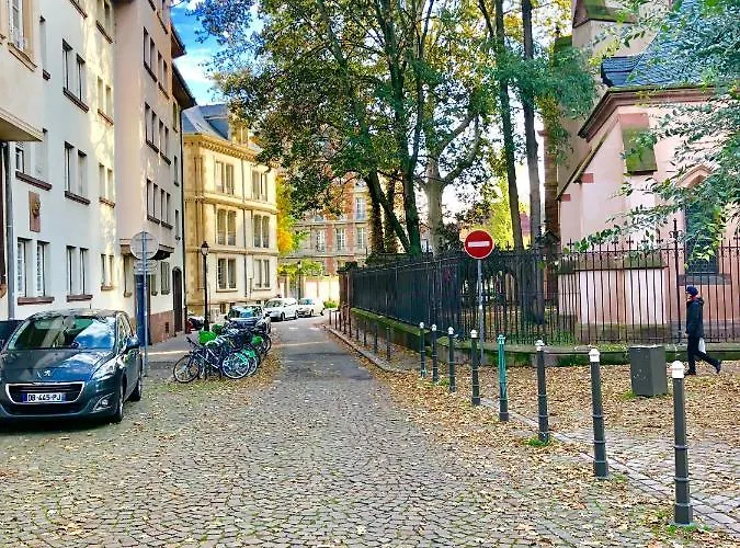 Lägenhet Cosy & Quiet Flat In Historical Lively Center Of *