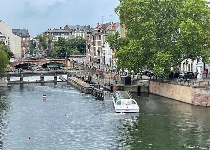 Cosy & Quiet Flat In Historical Lively Center Of * Strasbourg