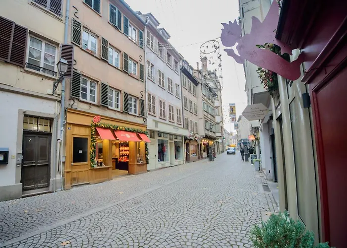 Cosy & Quiet Flat In Historical Lively Center Of *