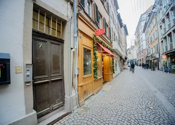 Cosy & Quiet Flat In Historical Lively Center Of *